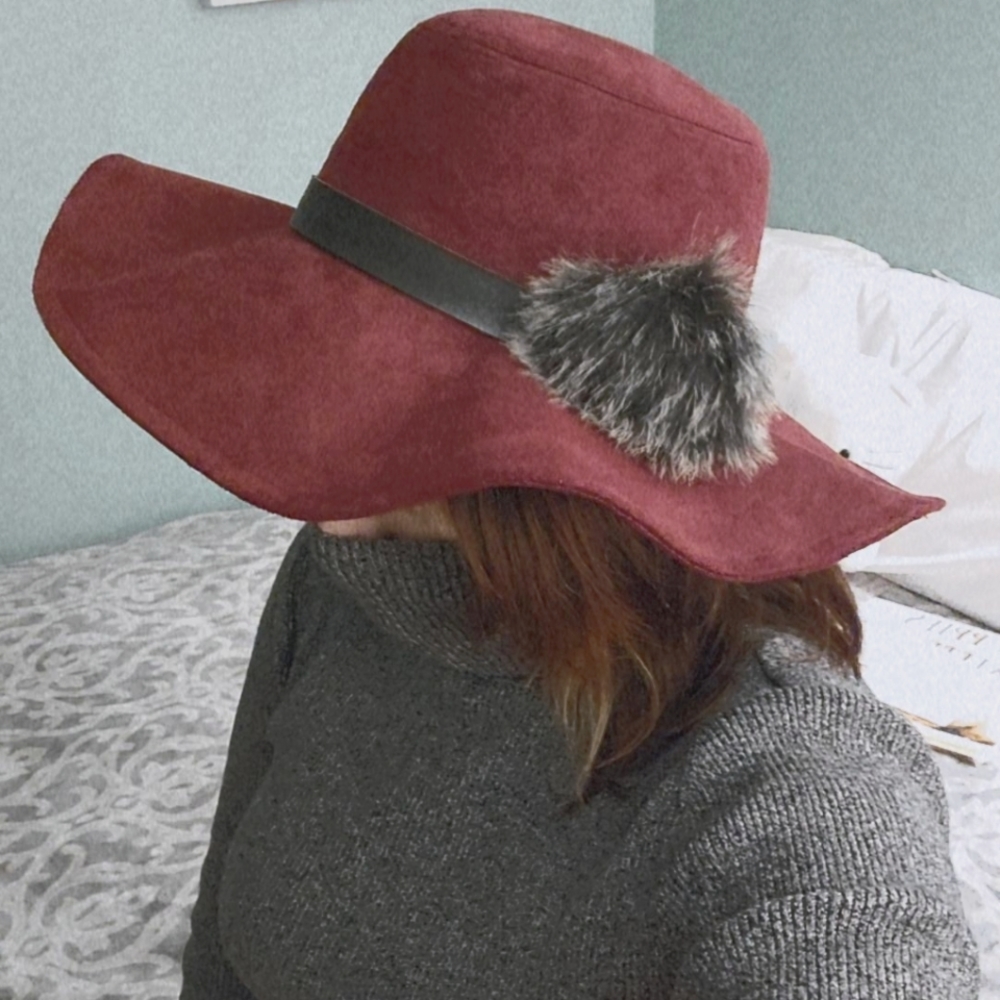 Women's hat